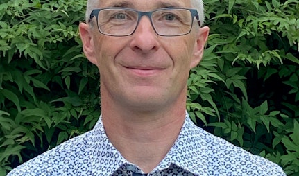 Andy on Green Expanded